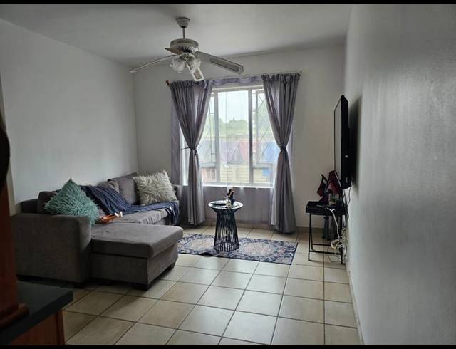 2 BEDROOM APARTMENT FOR SALE IN BRACKENHAM